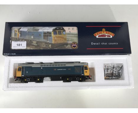 A boxed Bachmann model railway class 25/3 diesel locomotive Tamworth Castle 32-402Z
