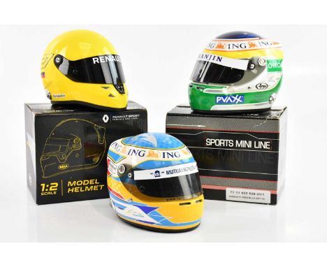 FORMULA ONE (F1) INTEREST; a Sports Mini Line miniature helmet replica of Casque F1 Fisichella 2007, a Renault Formula One sc