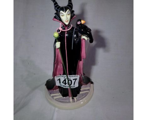 Royal Doulton Sleeping Beauty Maleficent Disney showcase model. UK P&amp;P Group 1 (£16+VAT for the first lot and £2+VAT for 