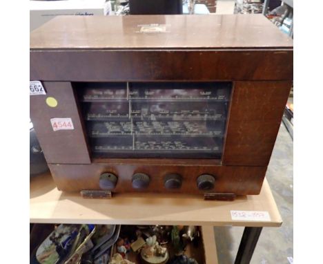 HMV original vintage electric radio. All electrical items in this lot have been PAT tested for safety and have passed. This d