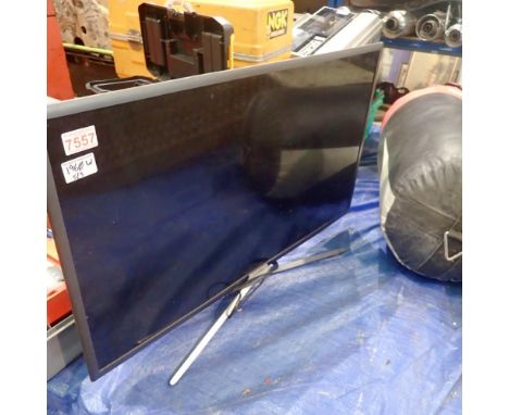 Samsung 32 inch TV, working, no remote. All electrical items in this lot have been PAT tested for safety and have passed. Thi