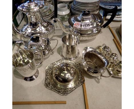 Collection of silver plate including Viners fluted pattern tea service. Not available for in-house P&amp;P 