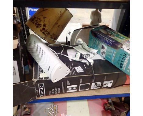 Mixed electrical items to include three tower fans, oil radiator etc. All electrical items in this lot have been PAT tested f