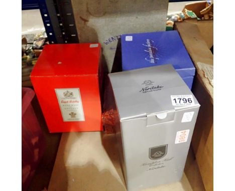Boxed crystal wine glasses together with a boxed Noritake glass decanter. Not available for in-house P&amp;P 