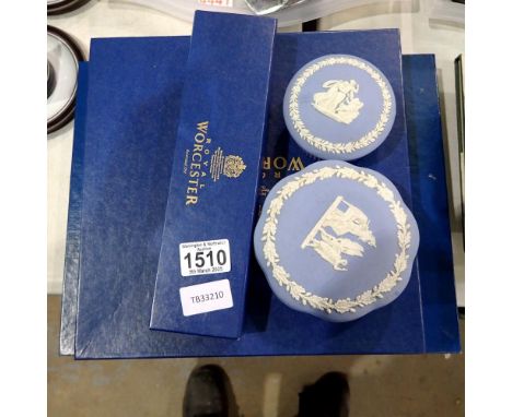 Two Royal Worcester boxed cake plates with servers, and two Wedgwood Jasperware covered boxes. Not available for in-house P&a