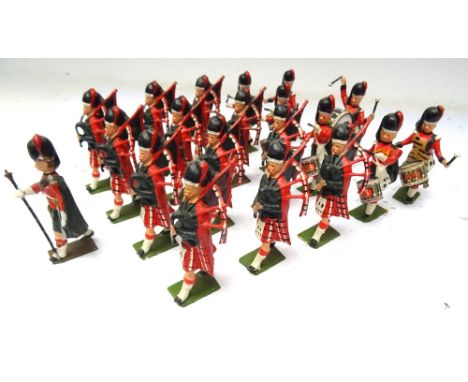 Britains set 2109, Highland Pipe Band of the Black Watch (Condition Very Good, Drum Major repainted, one tenor drum transfer 