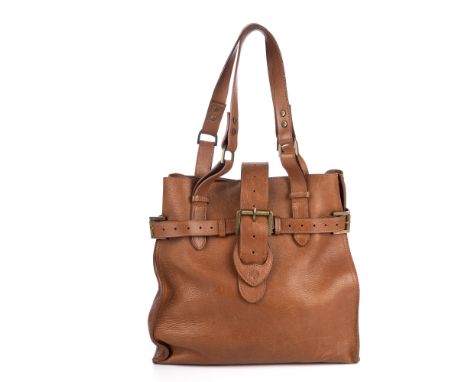 Mulberry, an oak Elgin tote, crafted from tan leather with brushed gold-tone hardware, featuring wraparound buckled strap det
