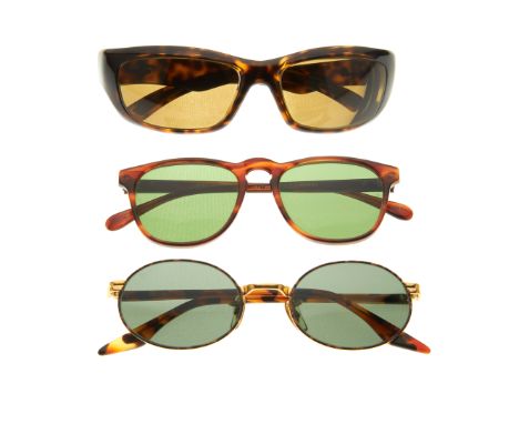 Ray Ban, three pairs of sunglasses, to include a vintage pair featuring thin gold-tone metal and imitation tortoiseshell fram