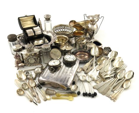 A mixed lot, comprising silver items: a modern wine coaster, of circular bellied form, Birmingham 1968, sauce boat, Sheffield