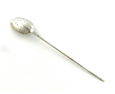 An early 18th century silver mote spoon, marked to the base of the stem R, circa 1720, the reverse of the bowl with a plain r