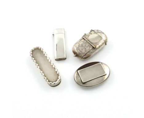 A small mixed lot, comprising: a George III silver snuff box, by Phipps and Robinson, London 1800, oval form, hinged cover, a
