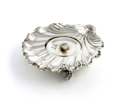 A George IV silver warming stand/lamp, by Paul Storr, London 1828, scallop shell form, on three shell feet, lift-out burner, 