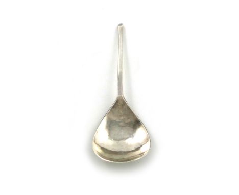 An Elizabeth I East Anglian silver slip-top spoon, maker's mark of a trefoil in an outline punch, attributed to  William Roge