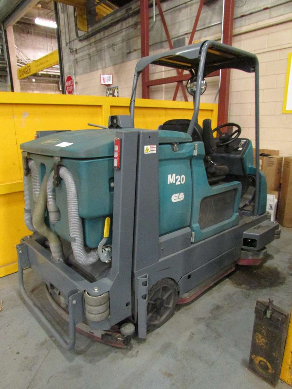 2013 Tennant M20 ES LP Floor Scrubber 1239Hrs S/N M206342