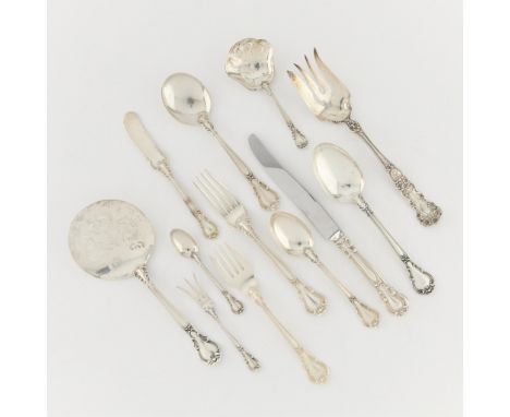 Set of 111 pieces of Gorham sterling silverware in the Chantilly pattern comprised of:14 dinner forks, 14 salad forks, 11 sou