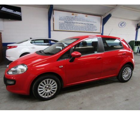Make &amp; Model: Fiat Punto Evo DynamicDate of Reg: YX10 UKEColour: Redcc: 1248MoT: 19-09-2022Fuel Type: DIESELMileage: 118k