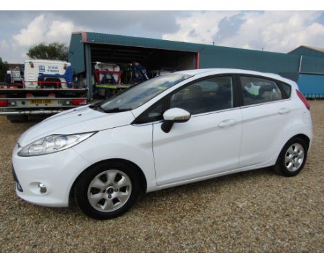 Make &amp; Model: Ford Fiesta Zetec Econetic IIDate of Reg: DE62 HFZColour: Whitecc: 1560MoT: 21-03-2022Fuel Type: DIESELMile