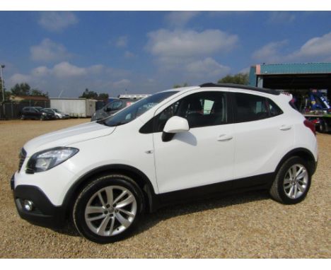 Make &amp; Model: Vauxhall Mokka Exclusiv CDTiDate of Reg: WH65 LFEColour: Whitecc: 1598MoT: 22-02-2022Fuel Type: DIESELMilea