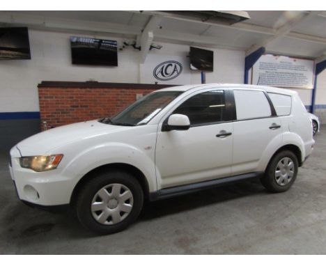Make &amp; Model: Mits Outlander GX 1 4WorksDate of Reg: BX11 LSVColour: Whitecc: 2268MoT: 27-11-2021Fuel Type: DIESELMileage