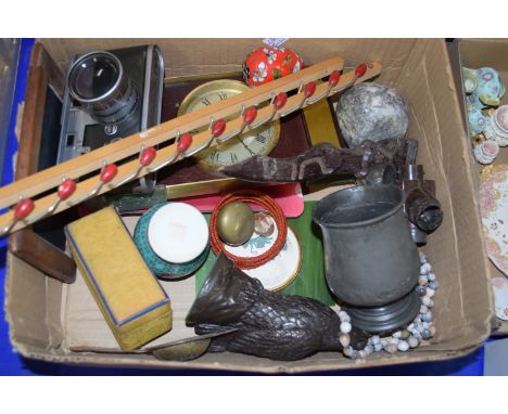 BOX CONTAINING MISCELLANEOUS SUNDRIES INCLUDING CLOCK, SMALL ORIENTAL VASE, SET OF PLAYING CARDS ETC