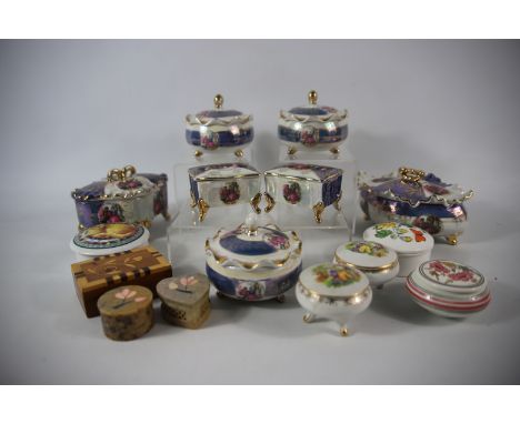 Selection of assorted lidded containers/trinket boxes, made from ceramics, wood, Onyx. All in good order. Approx 15 pieces.Se