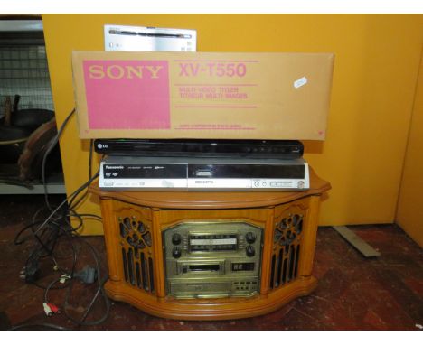 Mixed electricals to include DVD players, Cd radio etc see pics.