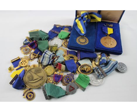 Jewels/Medals Joblot Inc Rotary Club, ROAB, Oddfellows, Vintage, Enamel, Etc In previously owned condition Signs of age and u