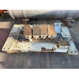 Fixation Table for antivibration; multiple stands (4) larger, (2) small