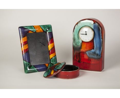 THREE PIECES OF MODERN POOLE POTTERY, COMPRISING; Gemstones pattern  MANTEL CLOCK, 8 3/4" (22.2cm) high, Infusion pattern, me