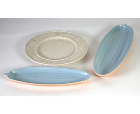 GRADUATED PAIR OF POOLE POTTERY MOULDED CORN ON THE COB DISHES pale blue and pink glazed, 12 1/2" (31.8cm) and 15 1/2" (39.4c