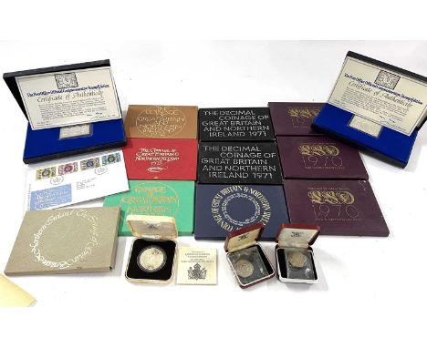 Box: UKJ Proof Year Sets, 1970 (), 1971 (2), 1972-76, all cased, together with 1977 Silver Jubilee Dabury Mint 2 silver Stamp