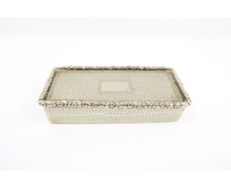A snuff box, possibly provincial, makers mark RR flanked to either side by a Gothic ‘M’, struck to the box and hinged cover, 