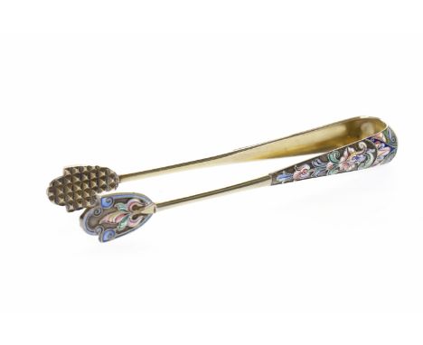 RUSSIAN GILT SILVER AND ENAMEL SUGAR TONGSmaker 11th Artel, right facing kokoshnik Moscow (1908-1926) scratched mark 'A4178' 
