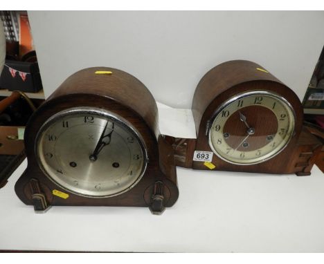 2x Oak Cased Mantel Clocks 