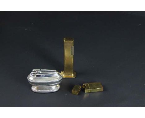 A vintage 9ct plated gold Dunhill 'Tallboy' Rollagas table lighter, Marked Dunhill Tallboy, Made in England to the base, 10cm
