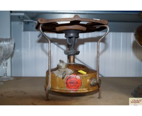 A pressure paraffin lamp (been restored)