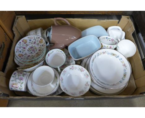 A box of mixed tea and dinnerwares, Minton Haddon Hall, Royal Doulton pastorale, Poole, etc.**PLEASE NOTE THIS LOT IS NOT ELI
