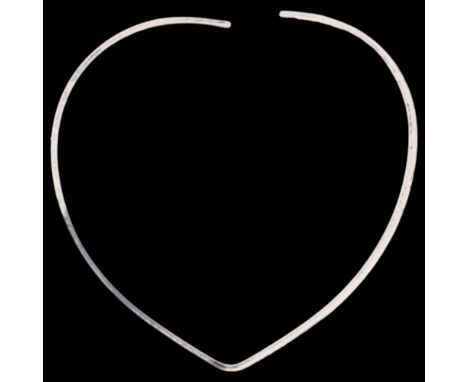 HANS HANSEN - a Danish modernist sterling silver heart neck torque, planished decoration, band width 2.6mm, internal circumfe