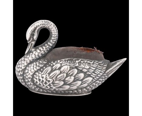 An Edwardian novelty silver figural swan pin cushion, Adie & Lovekin Ltd, Birmingham 1907, 6cmCushion has a large hole loss b