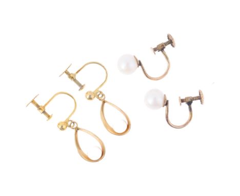 2 pairs of 9ct gold pearl earrings, with screw-back fittings, drop examples 18.4mm, 3.1g total (2 pairs)No damage or repair, 