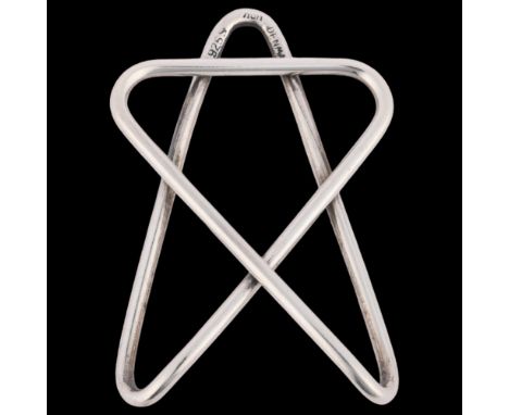 HANS HANSEN - a Danish modernist sterling silver star money clip, 5cmNo damage or repair, only light surface wear 