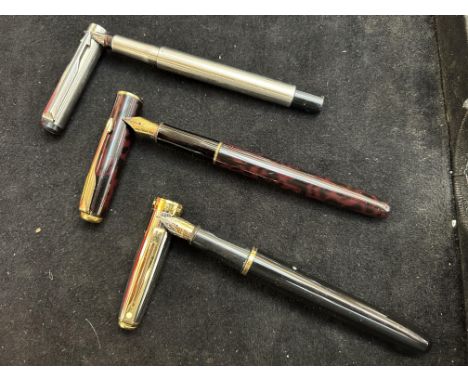 Sheaffer fountain pen &amp; 2x Parker fountain pens