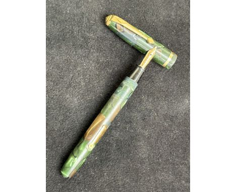 14ct Gold nib ladies Conway fountain pen