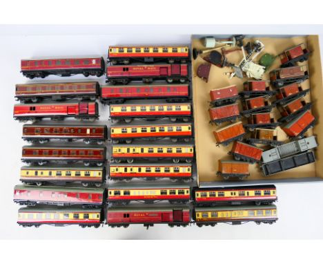 Hornby Dublo - An Assortment of 27 unboxed OO scale tinplate coaches and rolling stock to include Mk1 coaches, Royal Mail coa