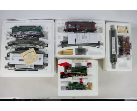 Bachmann - Hawthorn Village - Four On30 Scale model railway items for Christmas Express to include 2-6-0 Locomotive and Tende