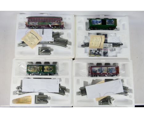 Bachmann - Hawthorn Village - Four On30 Scale model railway items for the Christmas Express to include Painter of Light Parlo