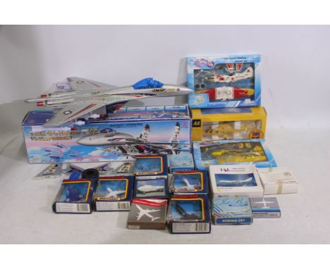  Matchbox, Jin Long, Tonka, Herpa, Schabak CBBP - 15 x boxed die-cast model aircraft models in various scale and a large plas
