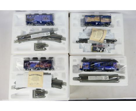 Bachmann - Hawthorn Village - Four On30 Scale model railway items for Moon Light Express to include leader of the Pack Box Ca