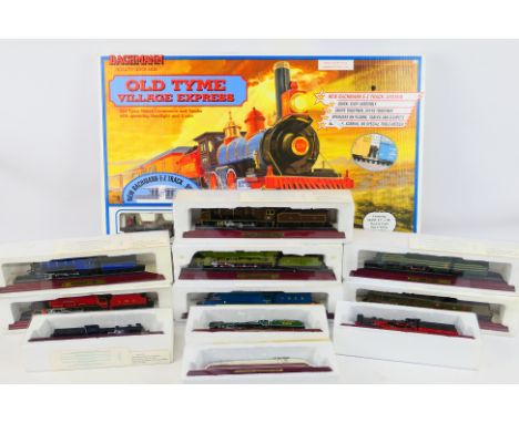 Bachmann - Atlas Editions - A Boxed #00605 Old Tyme Village Express Train Set. Item appears in excellent condition in a very 
