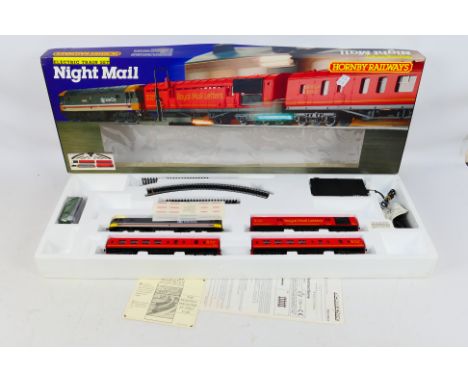Hornby - A boxed OO Scale R591 Night Mail Train Set. Items appears in excellent condition. Most-all part appear to be present